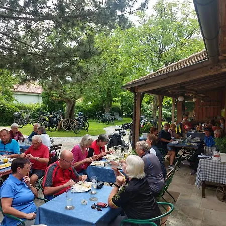 - Landgasthof Winklehner