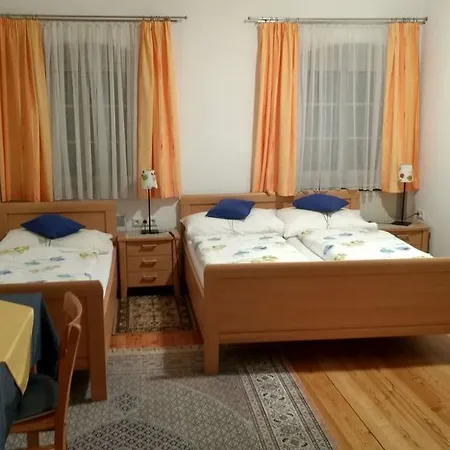 - Landgasthof Winklehner Sankt Pantaleon (Mostviertel)