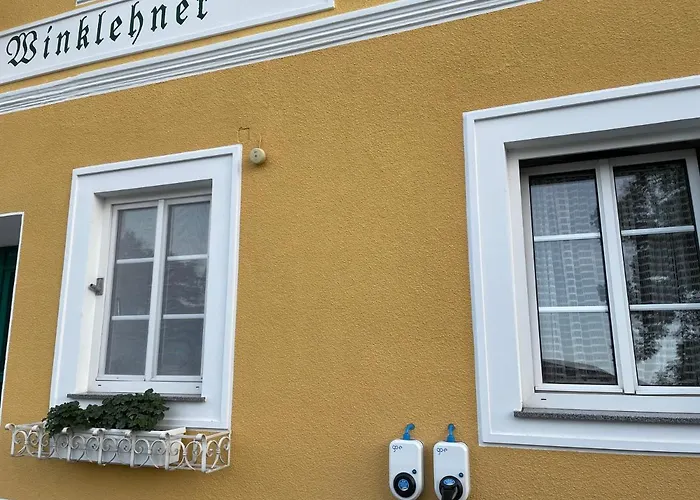 - Landgasthof Winklehner